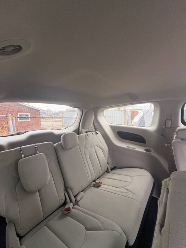 2017 Chrysler Pacifica LX