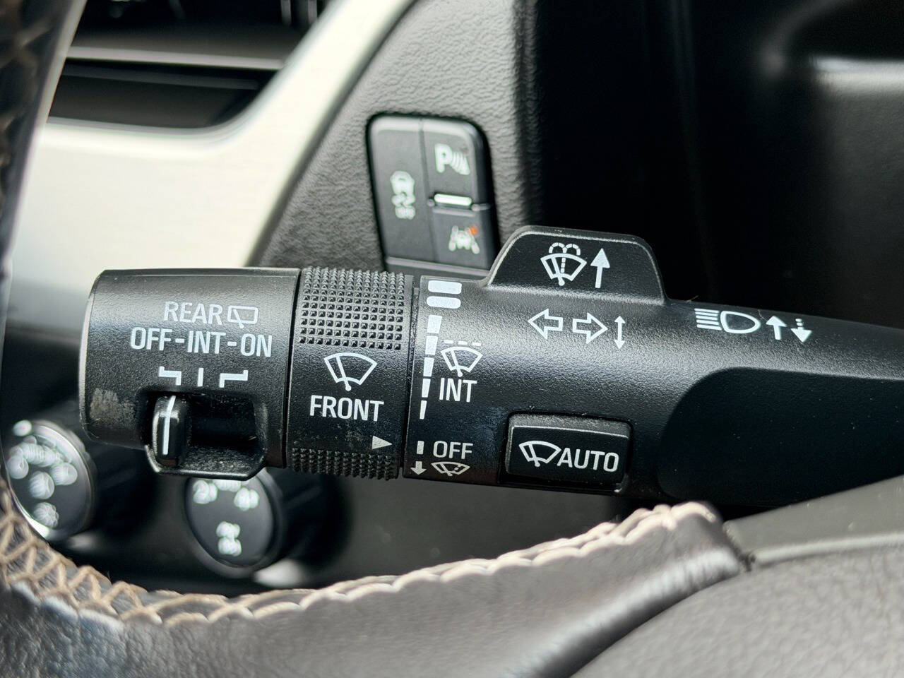 GMCYukon XL38