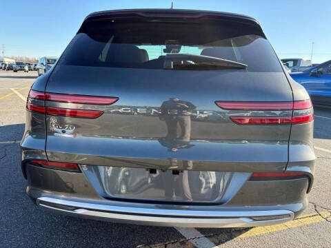 2023 Genesis Electrified GV70