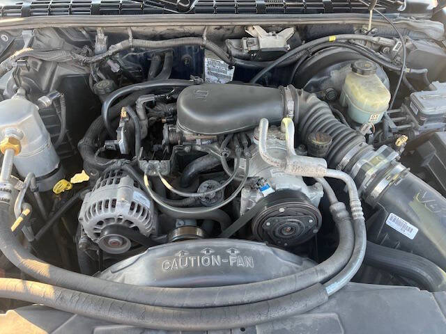 2000 Chevrolet S-10 LS