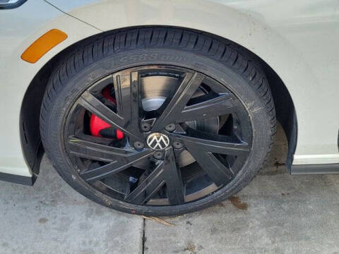 2022 Volkswagen Golf GTI SE