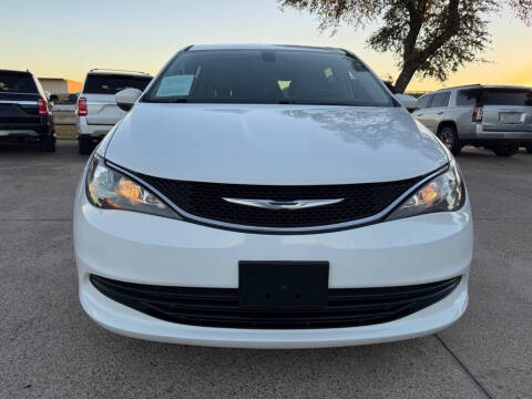 2017 Chrysler Pacifica LX