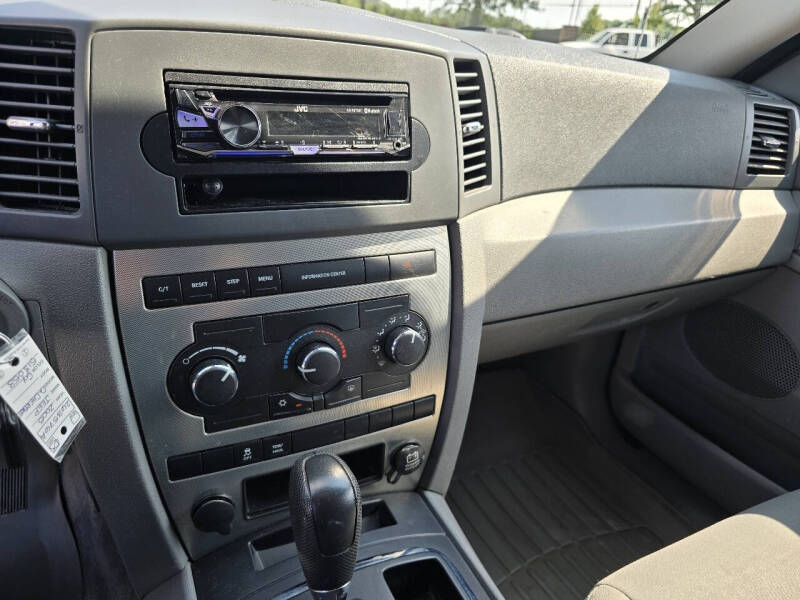 2005 Jeep Grand Cherokee Laredo