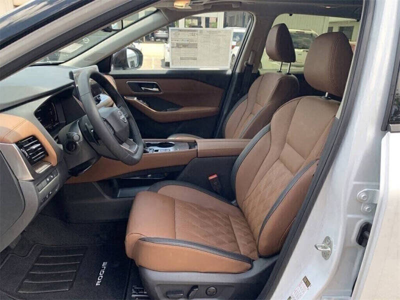 2025 Nissan Rogue Platinum