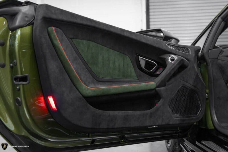 2024 Lamborghini Huracan Sterrato