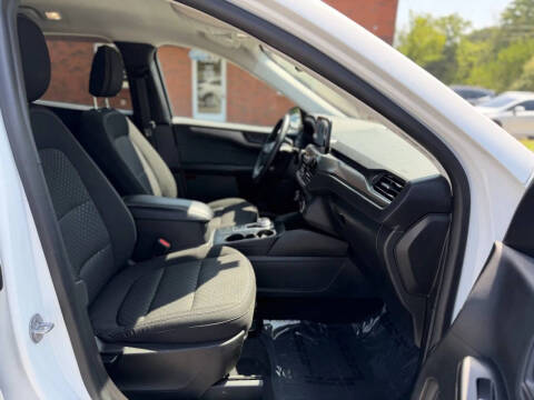 2023 Ford Escape Hybrid Active