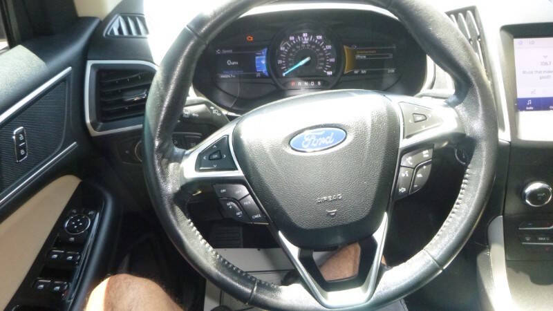 2020 Ford Edge