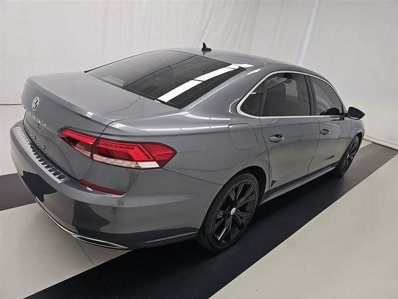 2022 Volkswagen Passat SE