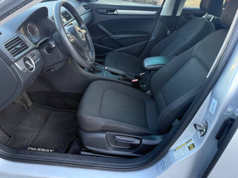 2013 Volkswagen Passat S PZEV
