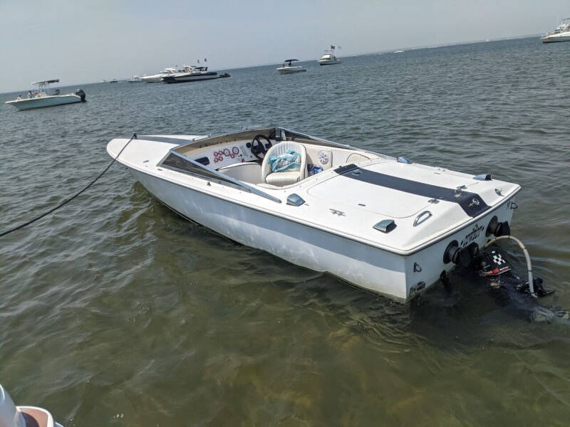 2000 Donzi Marine 22 Classic