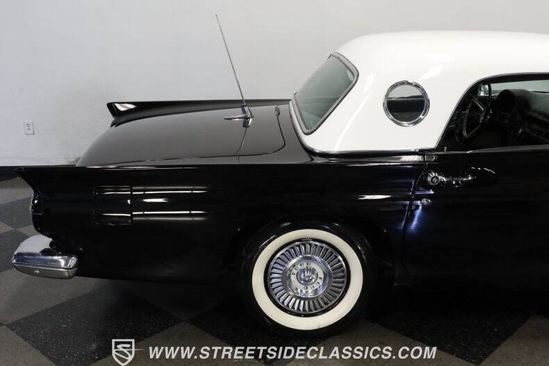 1957 Ford Thunderbird