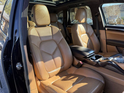 2016 Porsche Cayenne GTS