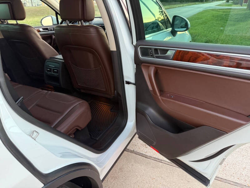 2013 Volkswagen Touareg TDI Lux