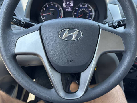 2017 Hyundai Accent SE