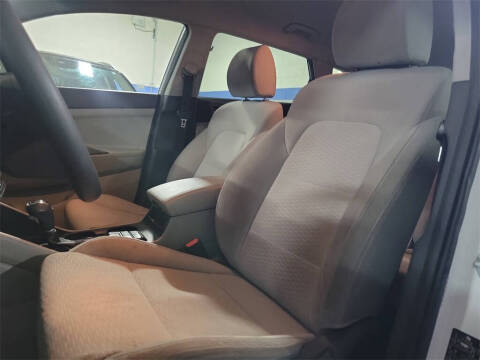 2021 Hyundai Tucson SE