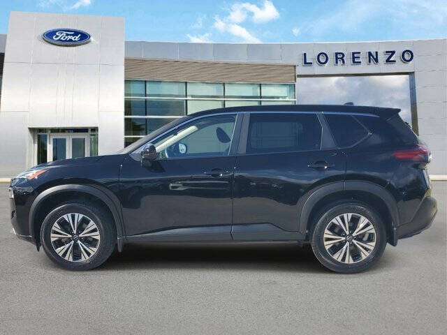 2022 Nissan Rogue SV