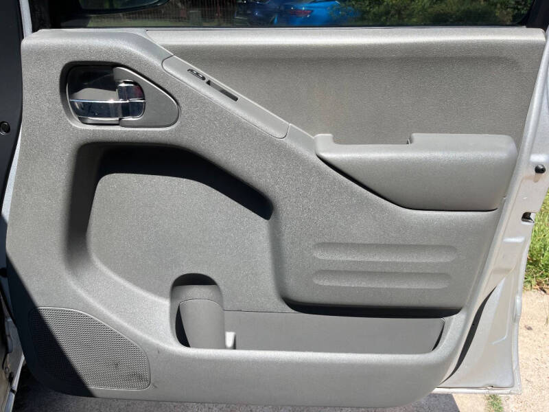 2016 Nissan Frontier SV