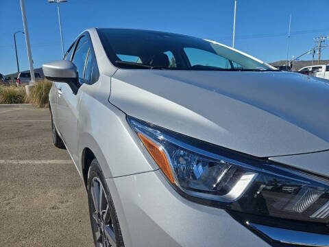 2023 Nissan Versa SV