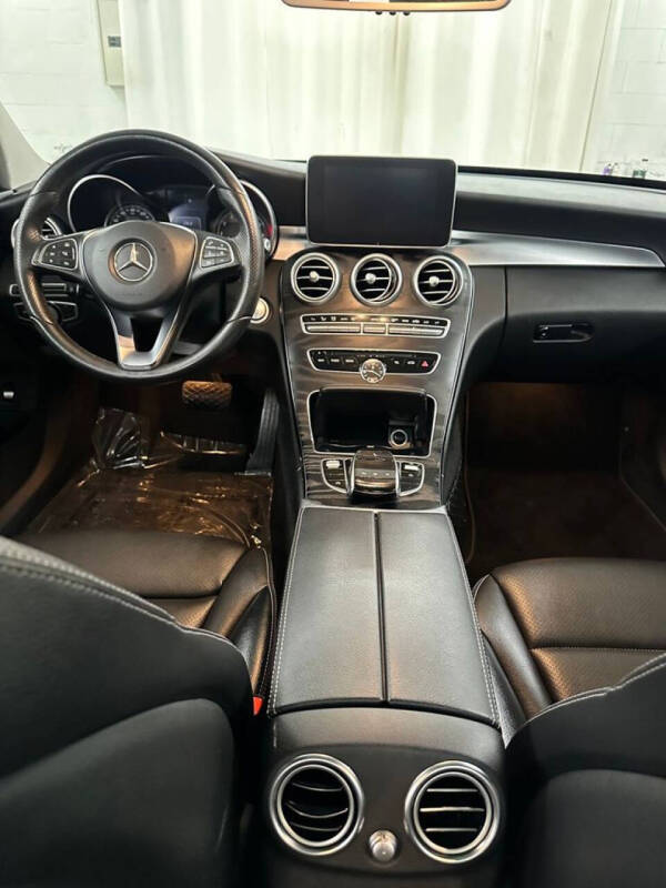 2016 Mercedes-Benz C-Class