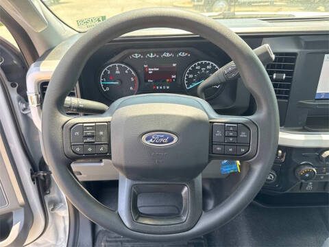 2025 Ford F-350 Super Duty XL