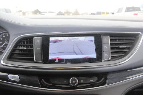 2022 Buick Enclave Essence