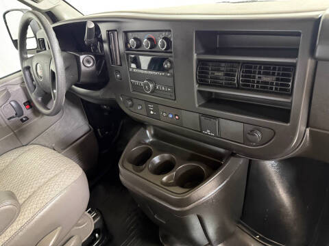 2024 GMC Savana 2500