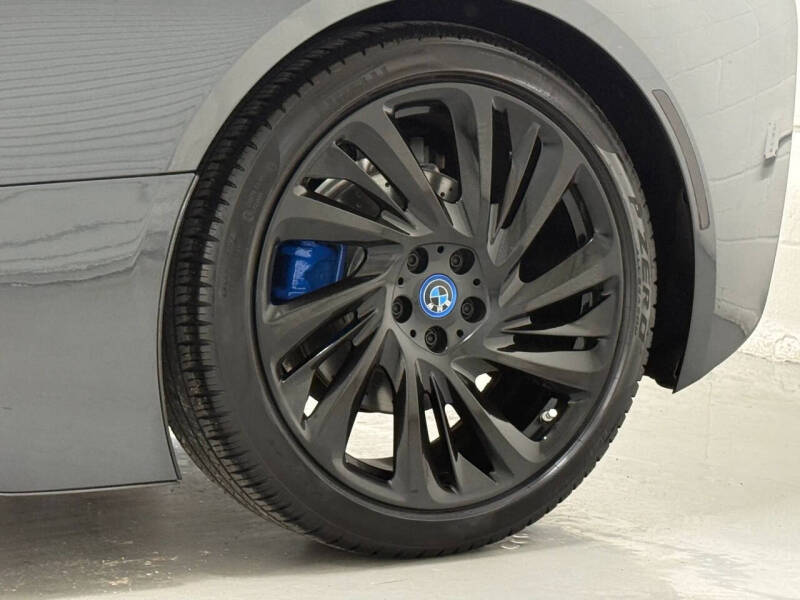 2016 BMW i8