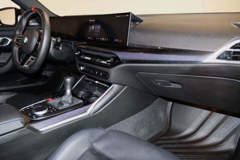 2025 BMW M2