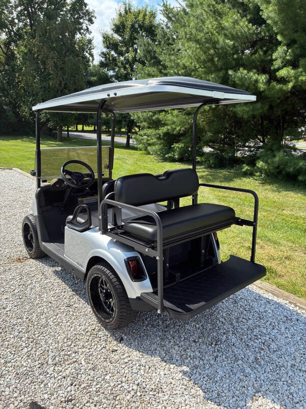 2021 E-Z-GO RXV ELiTE