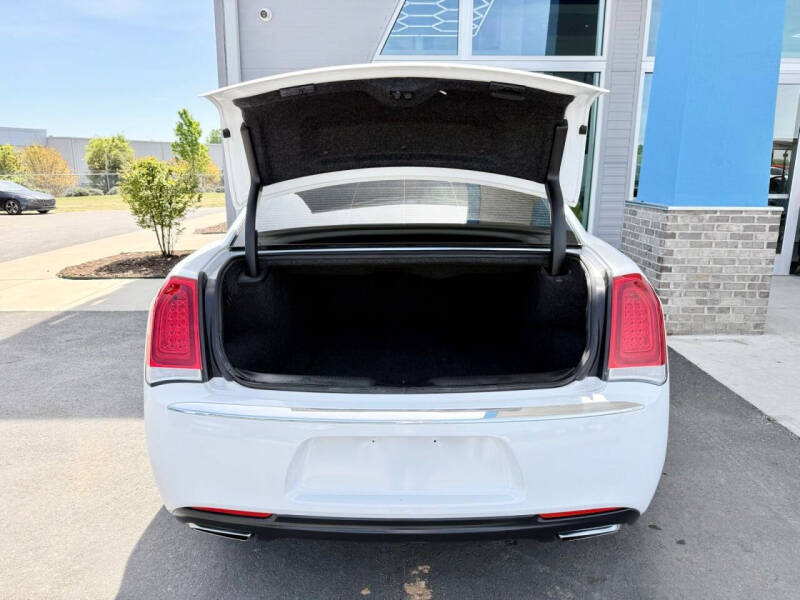 2015 Chrysler 300 C