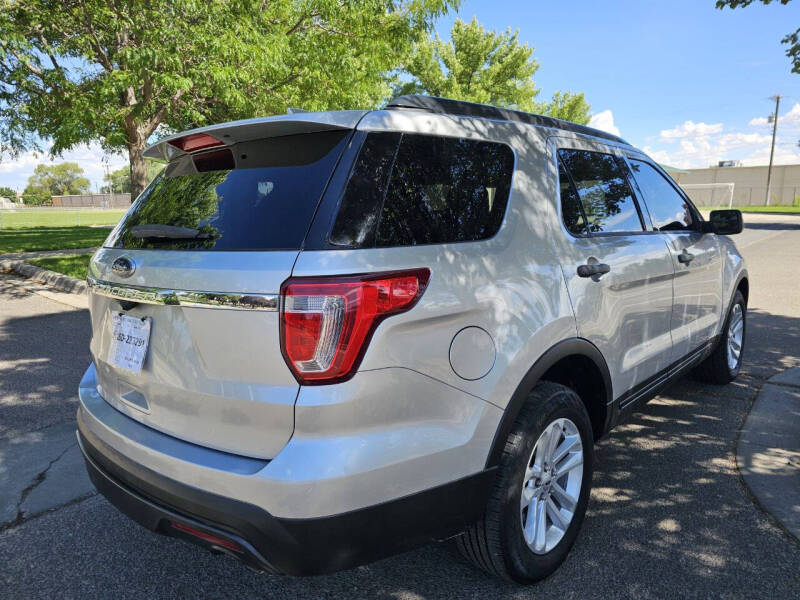 2017 Ford Explorer