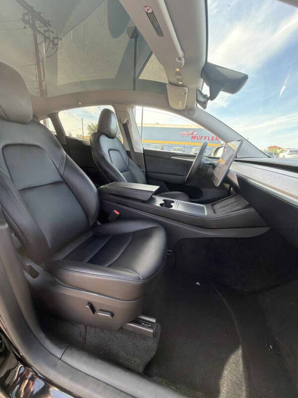 2025 Tesla Model Y Long Range