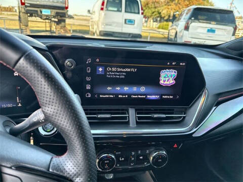 2025 Chevrolet Trax RS