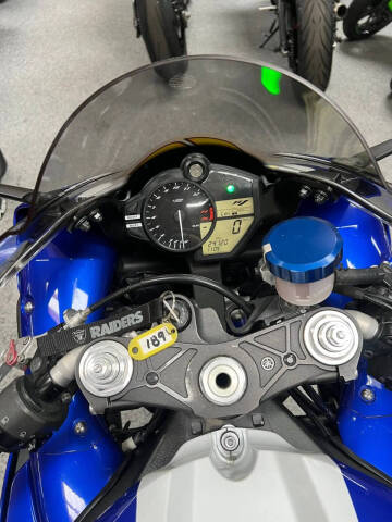 2010 Yamaha YZF-R1