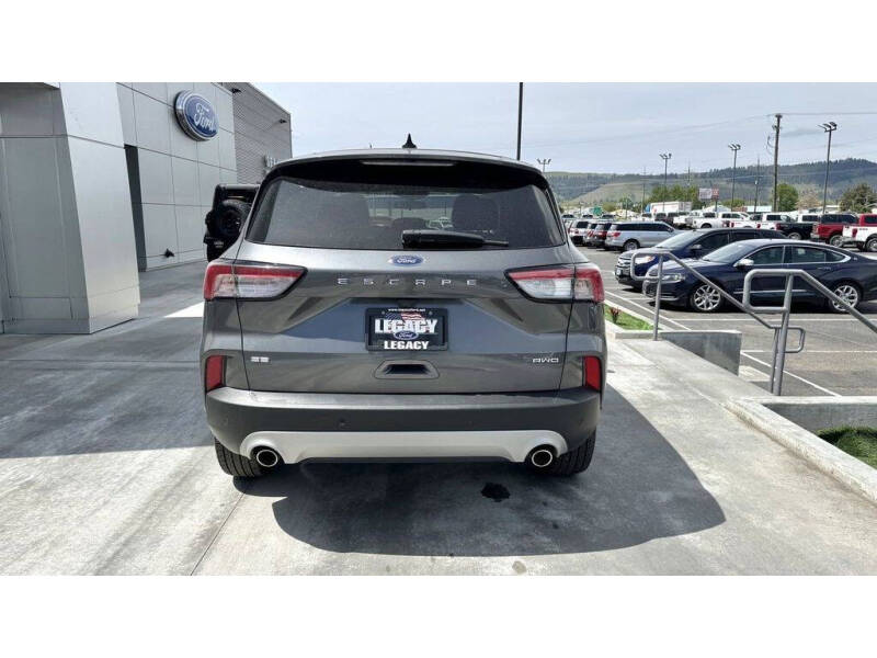 2021 Ford Escape SE