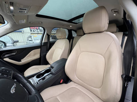 2017 Jaguar F-PACE 35t Premium