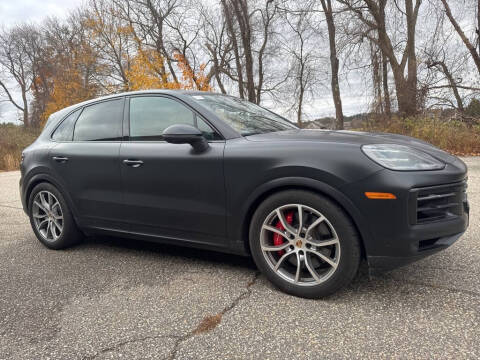 2024 Porsche Cayenne S