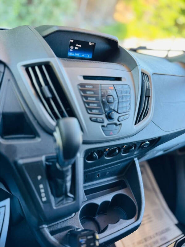 2017 Ford Transit 150