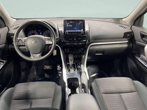 2023 Mitsubishi Eclipse Cross LE