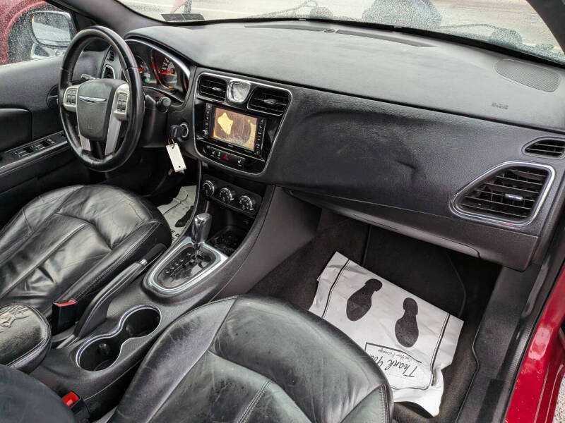 2012 Chrysler 200 Limited