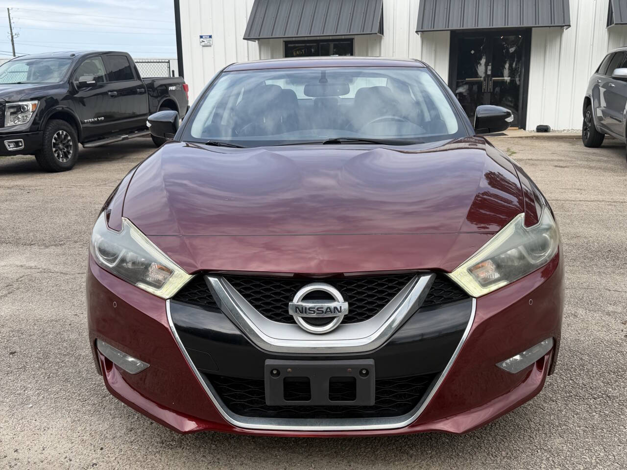 Dk. Red 2016 Nissan Maxima 3.5 SR 3.5 SR 4dr Sedan 2