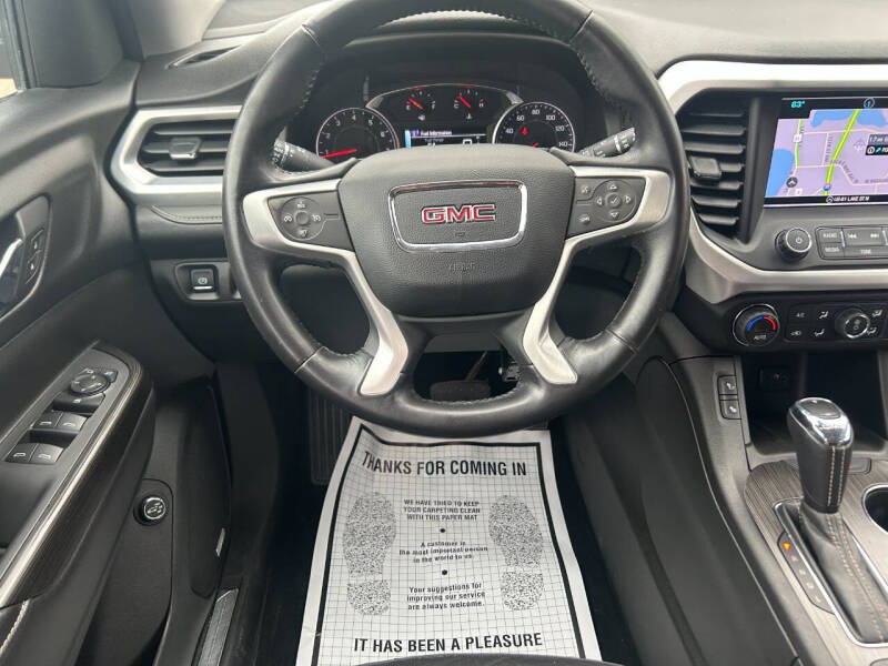 2017 GMC Acadia SLT-1