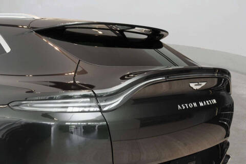 2024 Aston Martin DBX