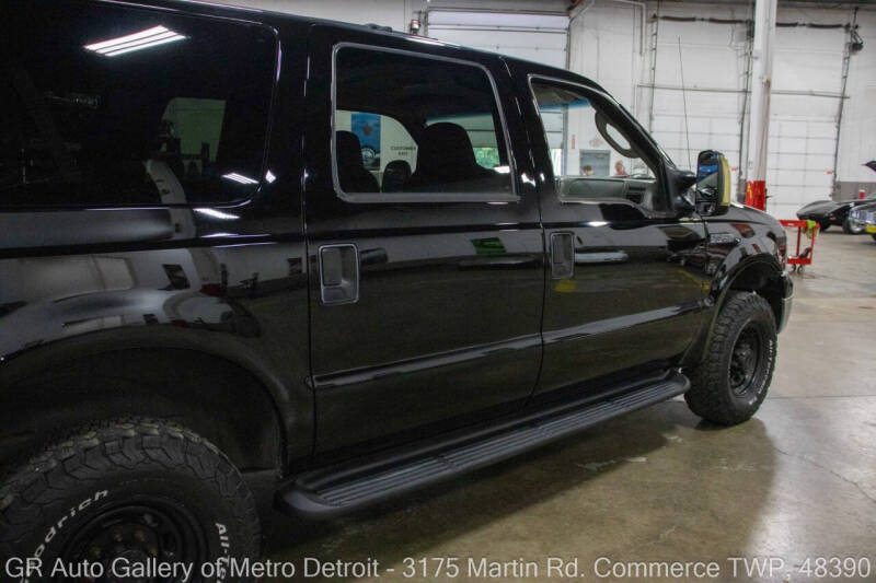 2005 Ford Excursion XLT