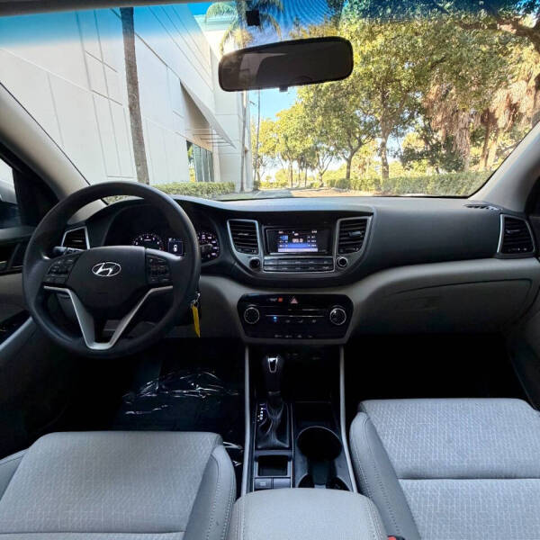 2017 Hyundai Tucson SE