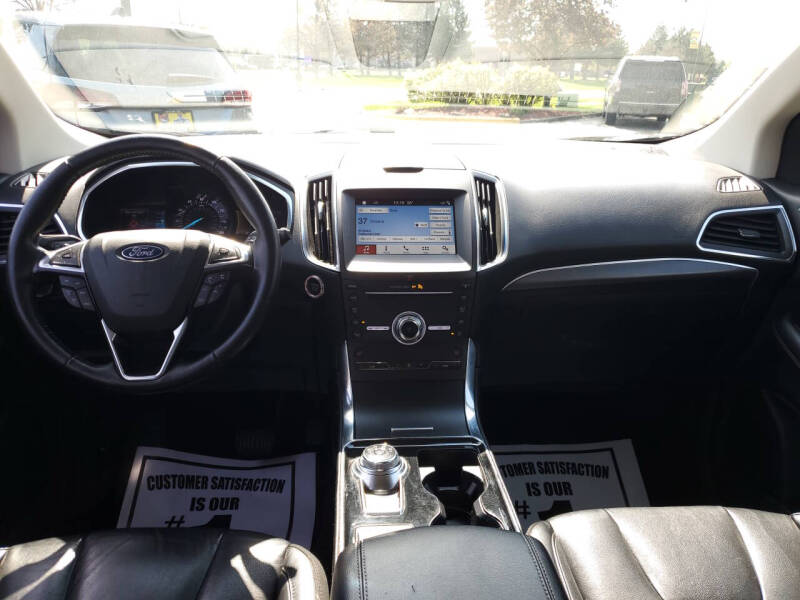 2019 Ford Edge Titanium