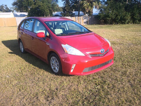 2013 Toyota Prius v Five