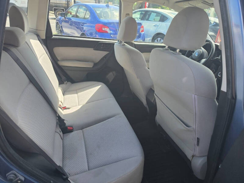 2016 Subaru Forester 2.5i