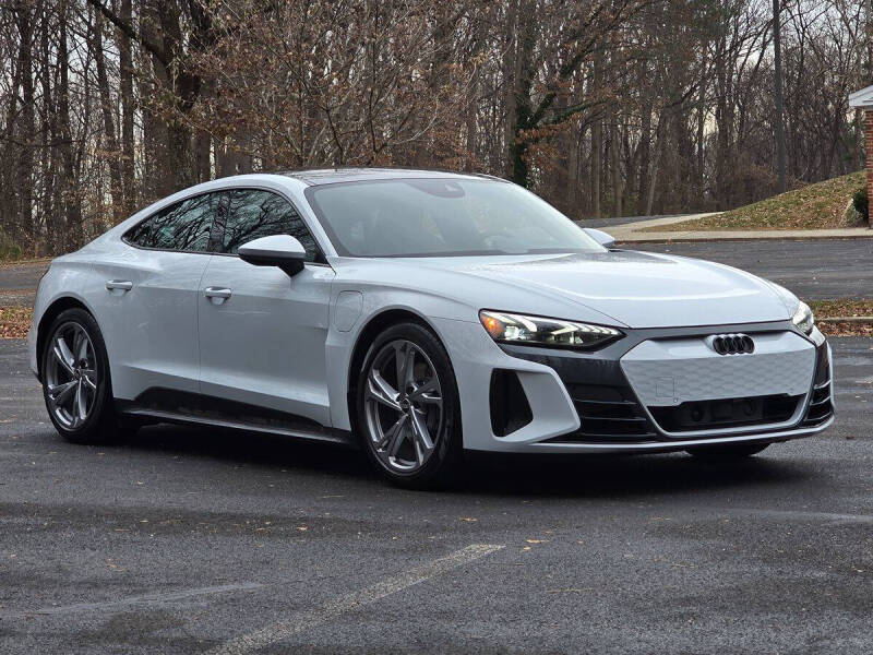 2023 Audi e-tron GT quattro Premium Plus