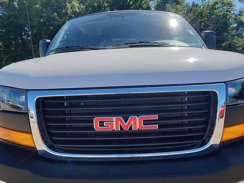 2025 GMC Savana 2500